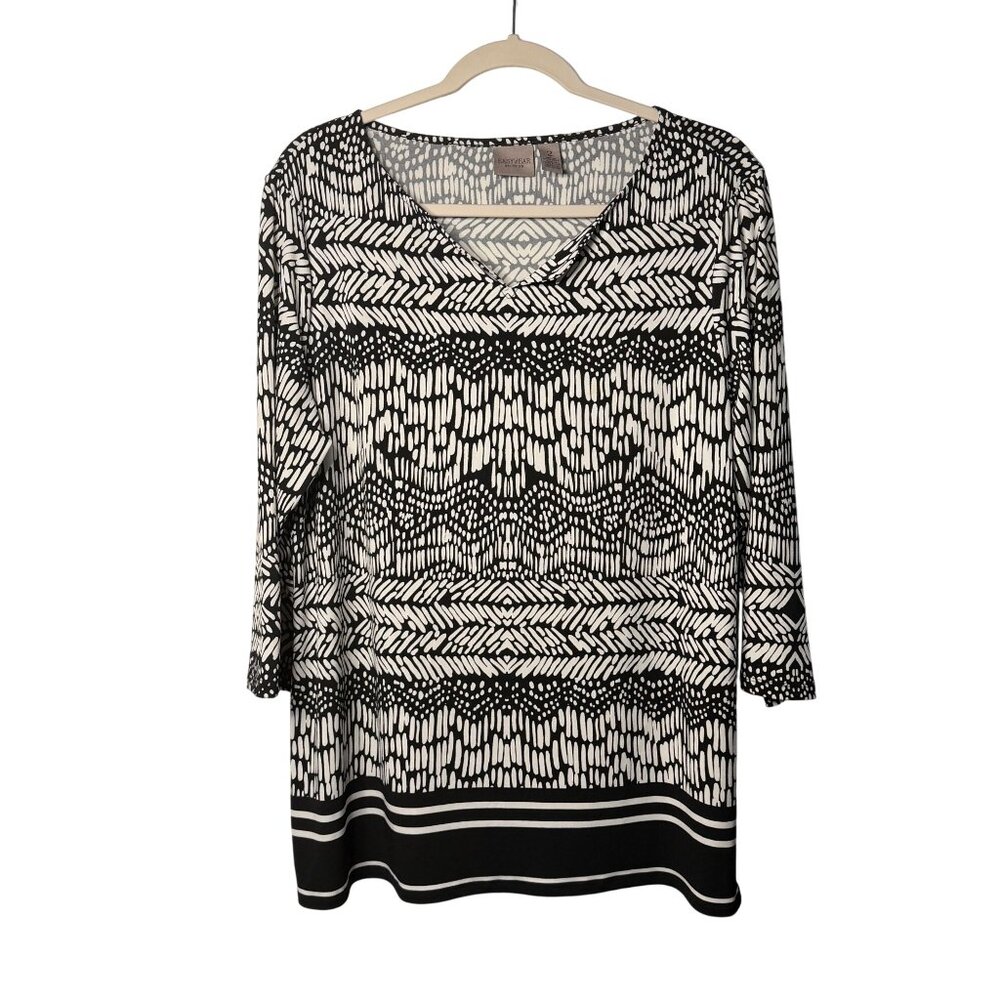 Chico’s Easywear Black & White Tribal Print V-Neck 3/4 Sleeve Top Women’s Size 2